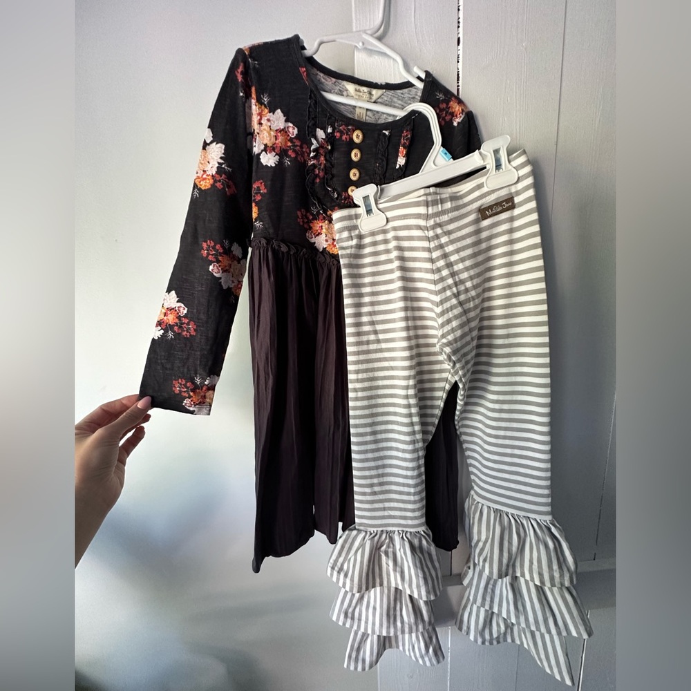 Size 8 Matilda Jane set, Joanna Gaines line. VVGUC